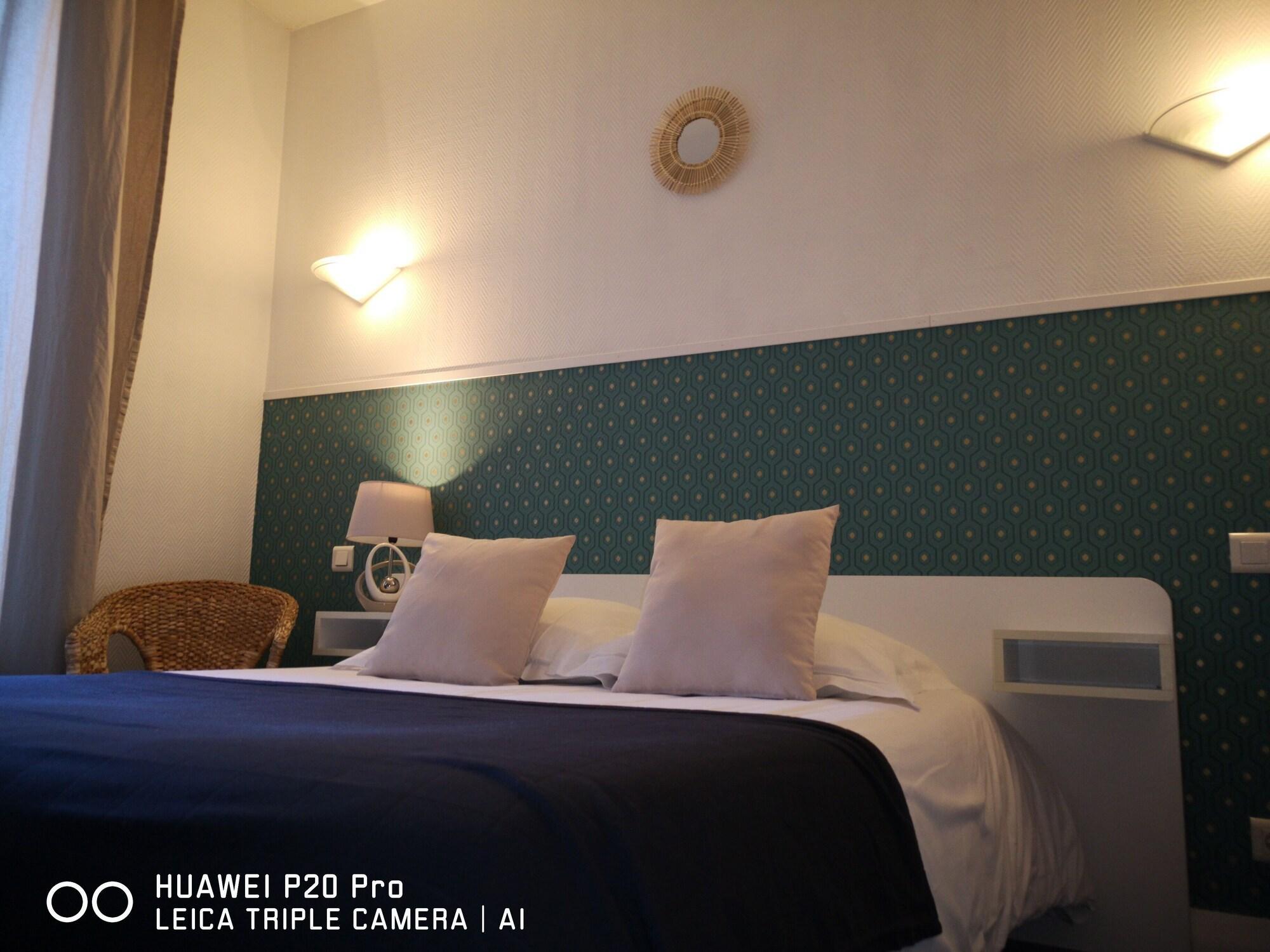 Hotel Trianon Tours Kültér fotó