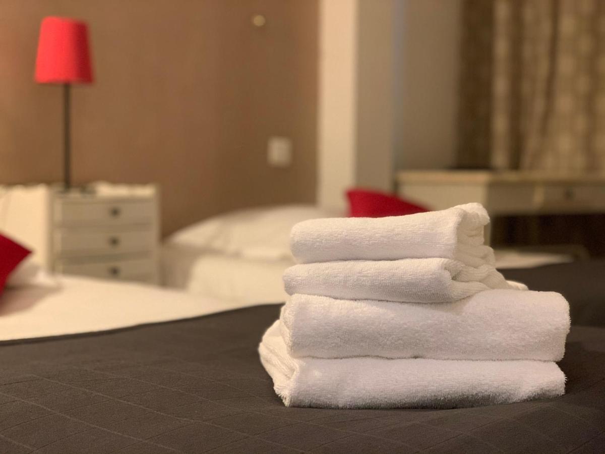 Hotel Trianon Tours Kültér fotó